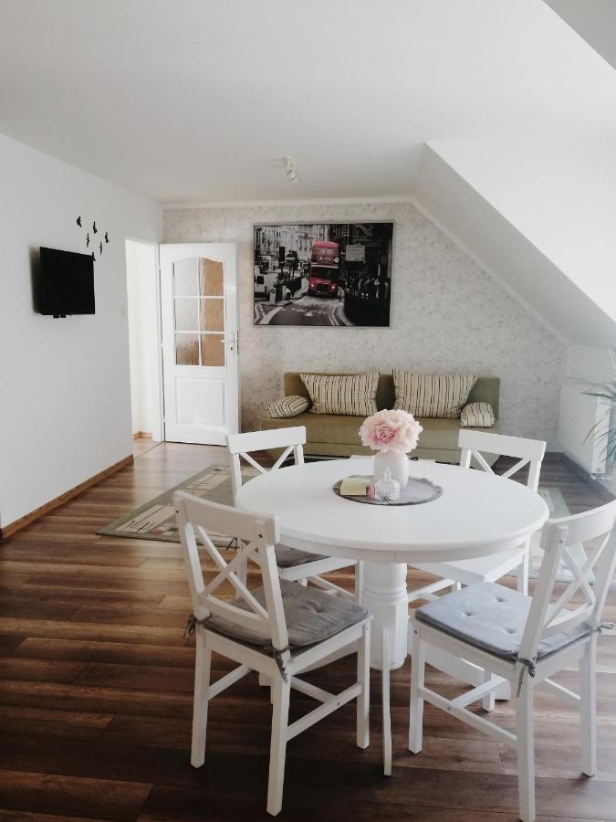 Sered' Apartman Pri Parku מראה חיצוני תמונה