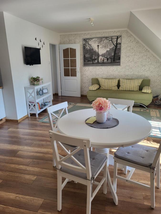 Sered' Apartman Pri Parku מראה חיצוני תמונה